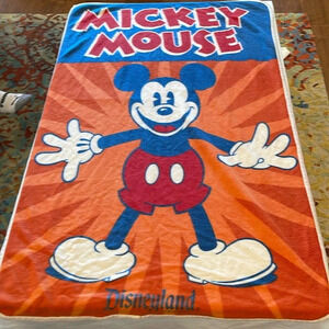 Disney Parks Disneyland‎ Resort Mickey Mouse Fleece  blanket